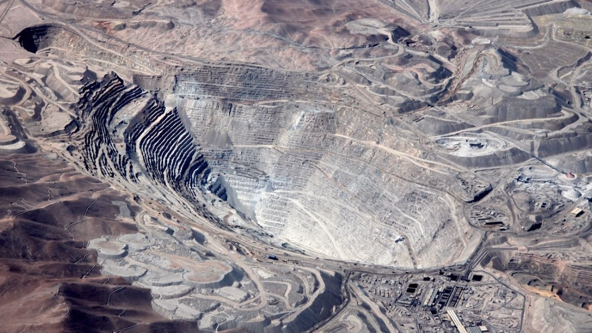 Codelco enfrenta presión por deuda de casi US$25.000 millones y menor producción en casi tres décadas